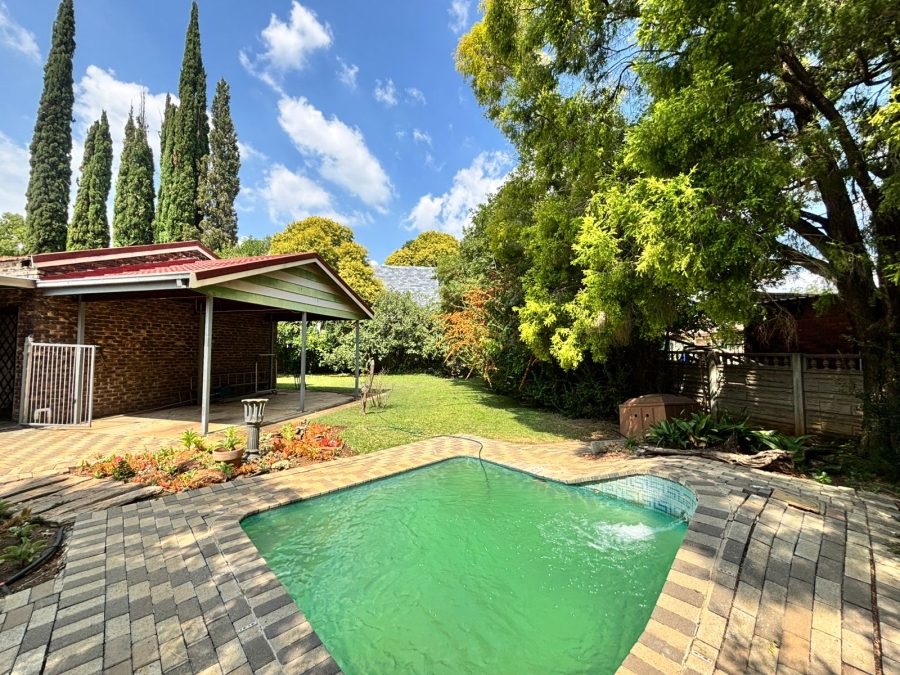 4 Bedroom Property for Sale in Van Der Hoff Park North West